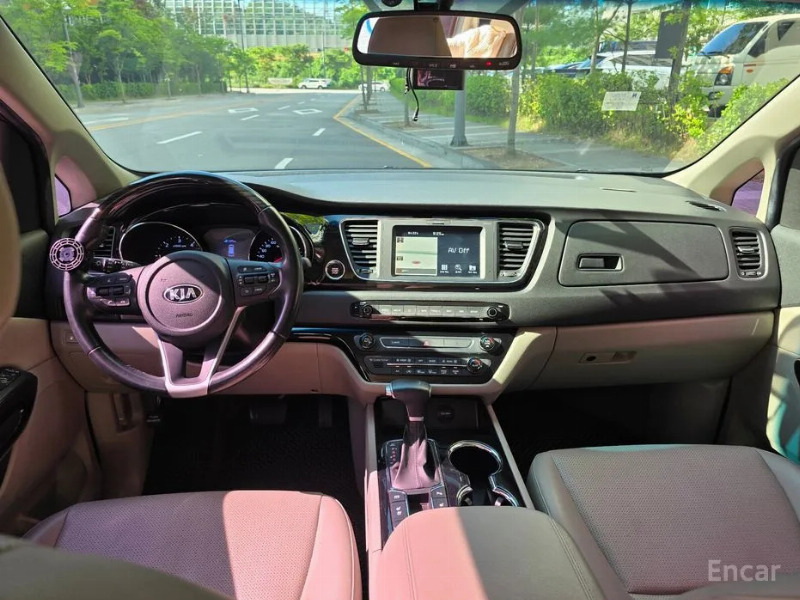 car KIA Carnival id64483 photo #9