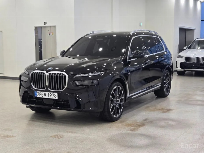car BMW X7 id64538 main photo