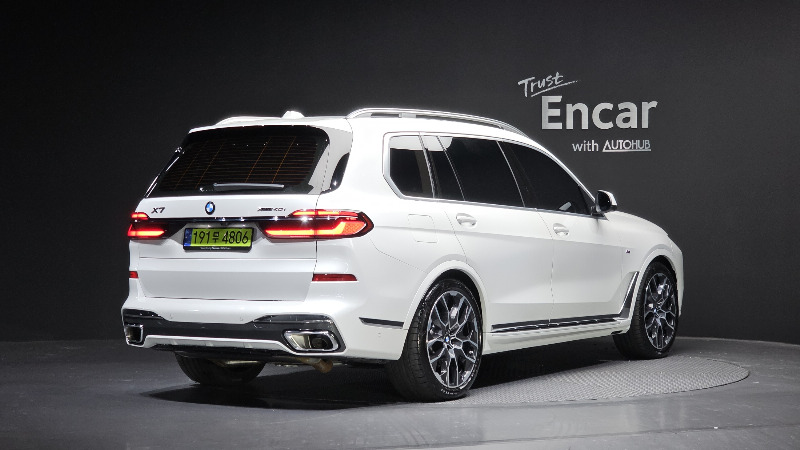 car BMW X7 id64548 photo #2