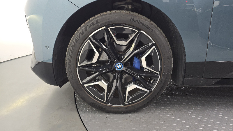 car BMW iX id64582 photo #5