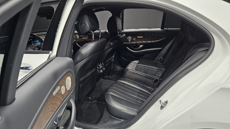 car Mercedes Benz E Class id64702 photo #11