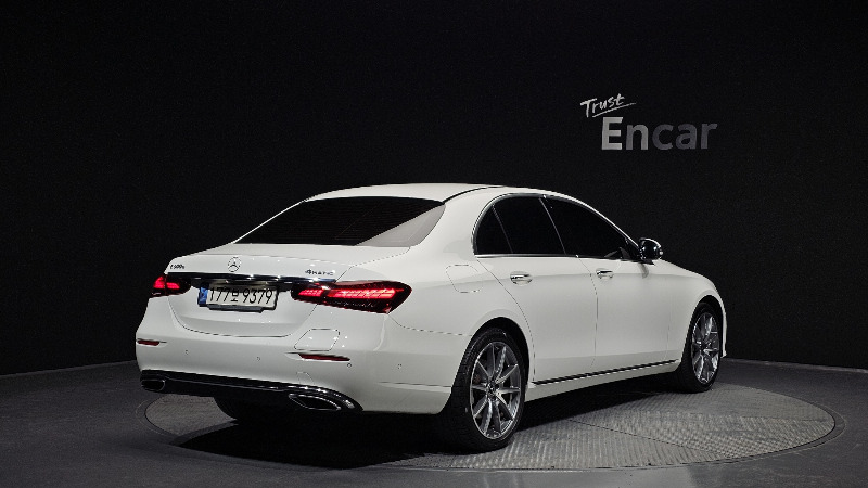 car Mercedes Benz E Class id64702 photo #2