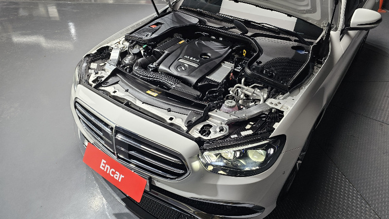 car Mercedes Benz E Class id64702 photo #6