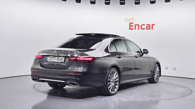 car Mercedes Benz E Class id64733 photo #2