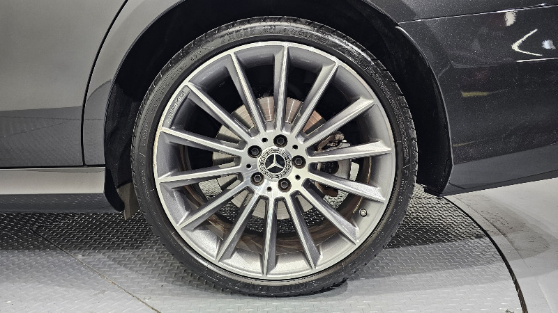 car Mercedes Benz E Class id64733 photo #21
