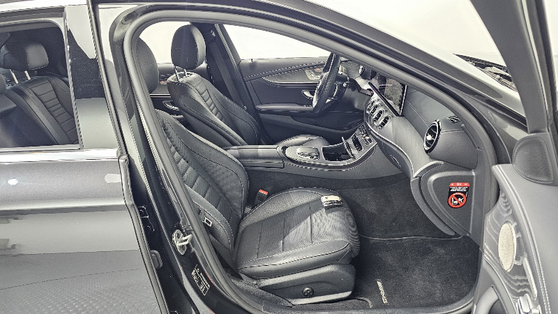 car Mercedes Benz E Class id64733 photo #26