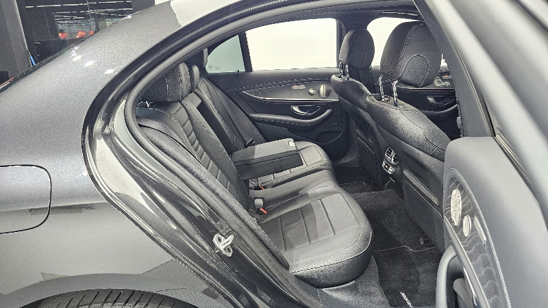 car Mercedes Benz E Class id64733 photo #27
