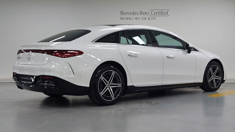 car Mercedes Benz EQS id64742 photo #2