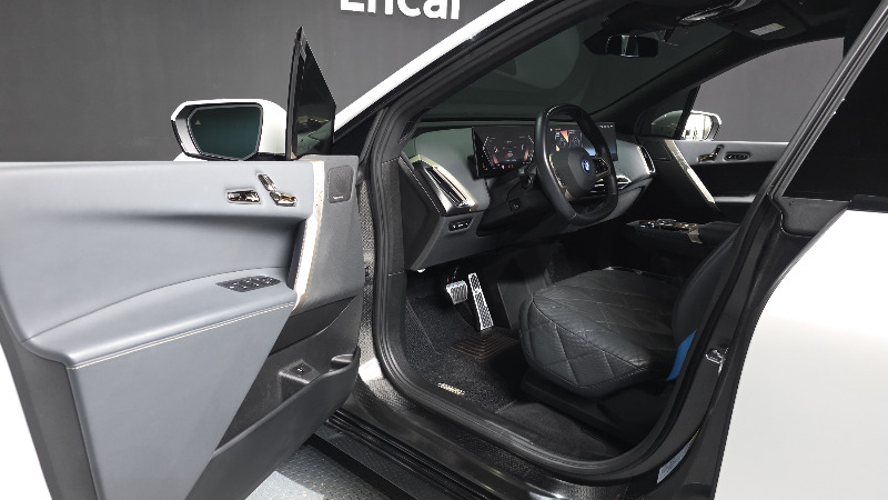 car BMW iX id64748 photo #10