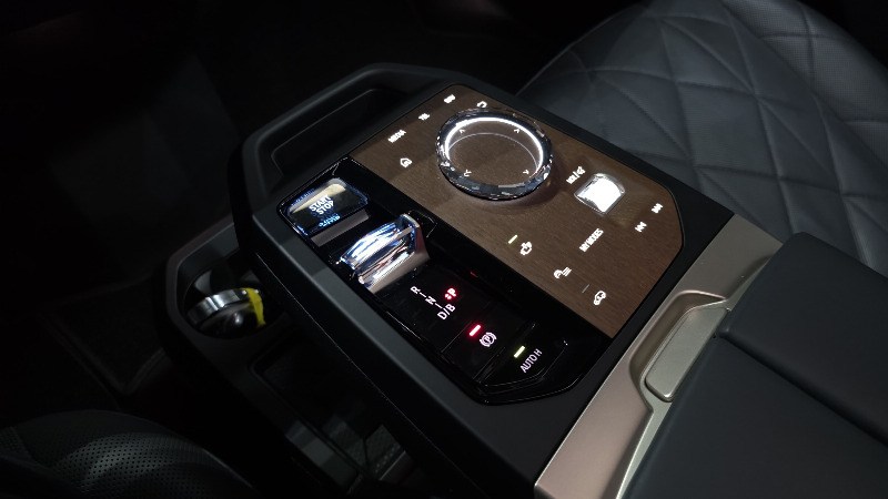car BMW iX id64748 photo #9