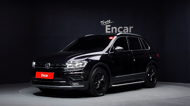 car Volkswagen Tiguan id64794 main photo
