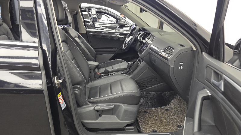 car Volkswagen Tiguan id64794 photo #11