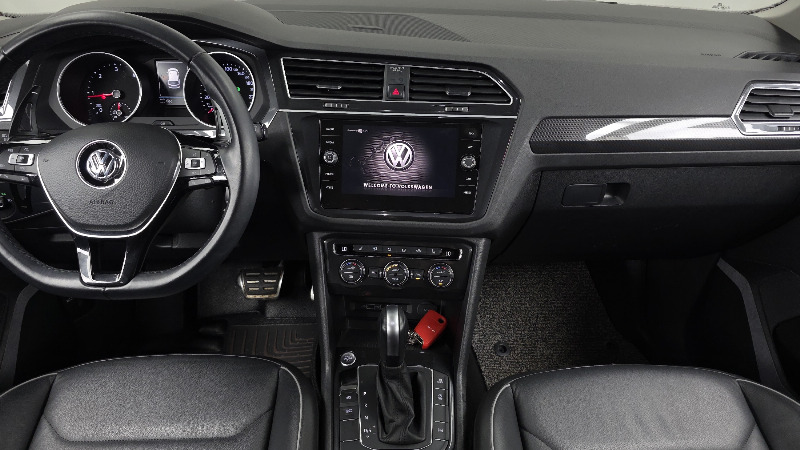 car Volkswagen Tiguan id64794 photo #14