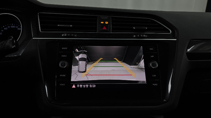 car Volkswagen Tiguan id64794 photo #15