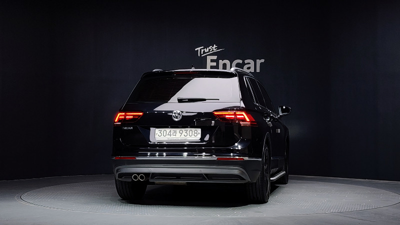 car Volkswagen Tiguan id64794 photo #4