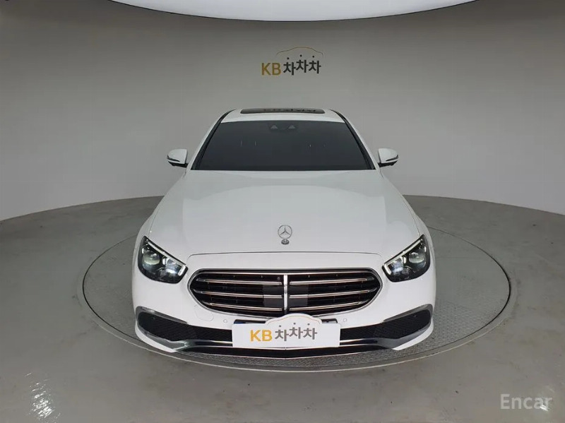 car Mercedes Benz E Class id64852 main photo
