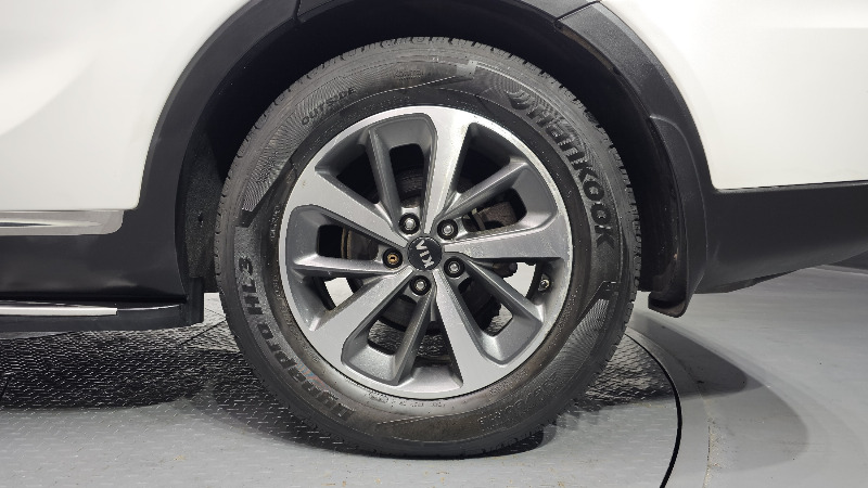 car KIA Sorento id64886 photo #21
