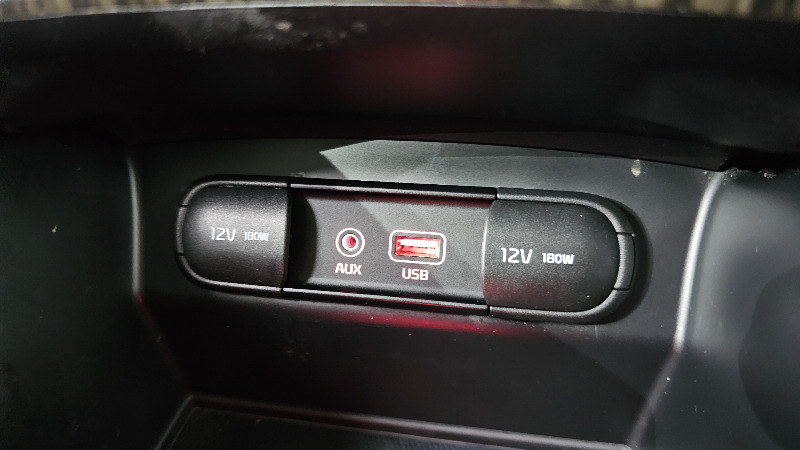 car KIA Sorento id64886 photo #29