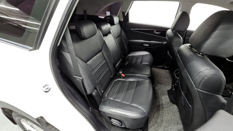 car KIA Sorento id64897 photo #12
