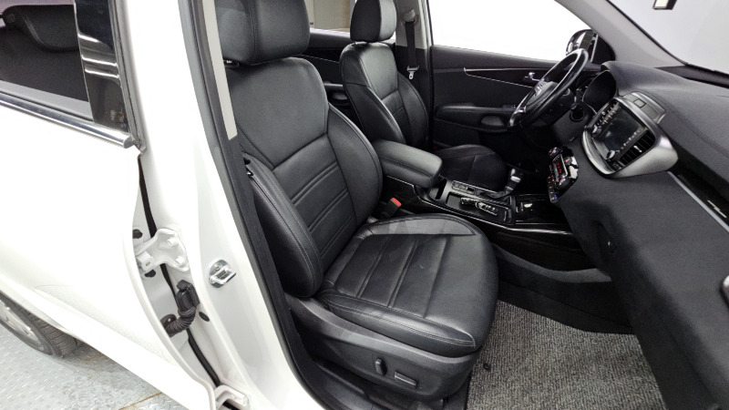 car KIA Sorento id64897 photo #17
