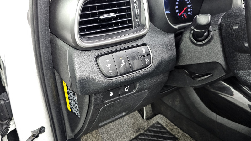 car KIA Sorento id64897 photo #19
