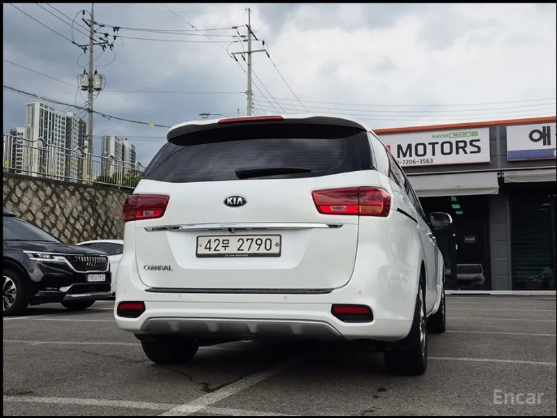 car KIA Carnival id64982 photo #4