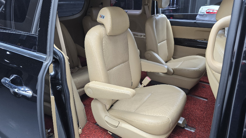 car KIA Carnival id64986 photo #12