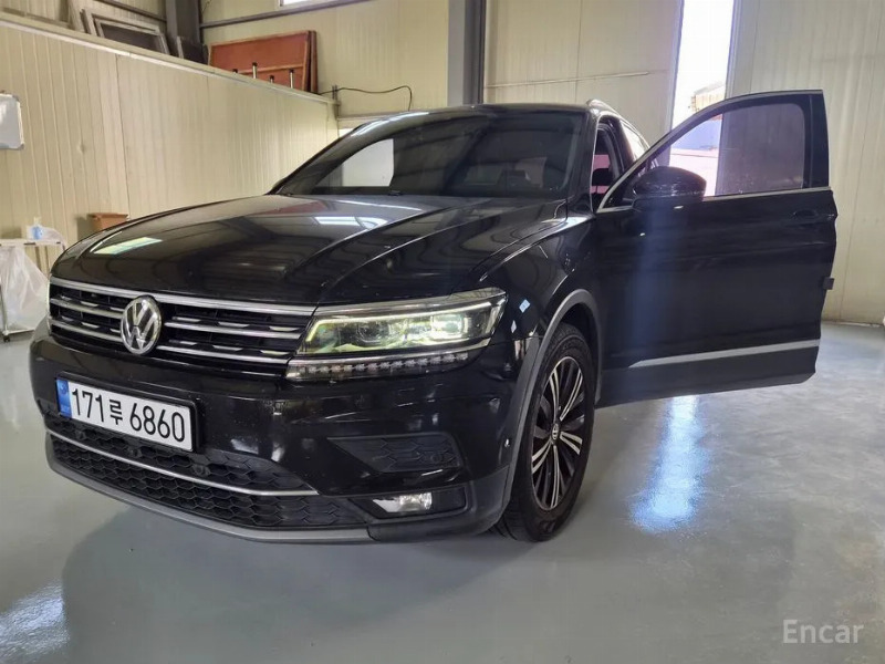 car Volkswagen Tiguan id65044 main photo