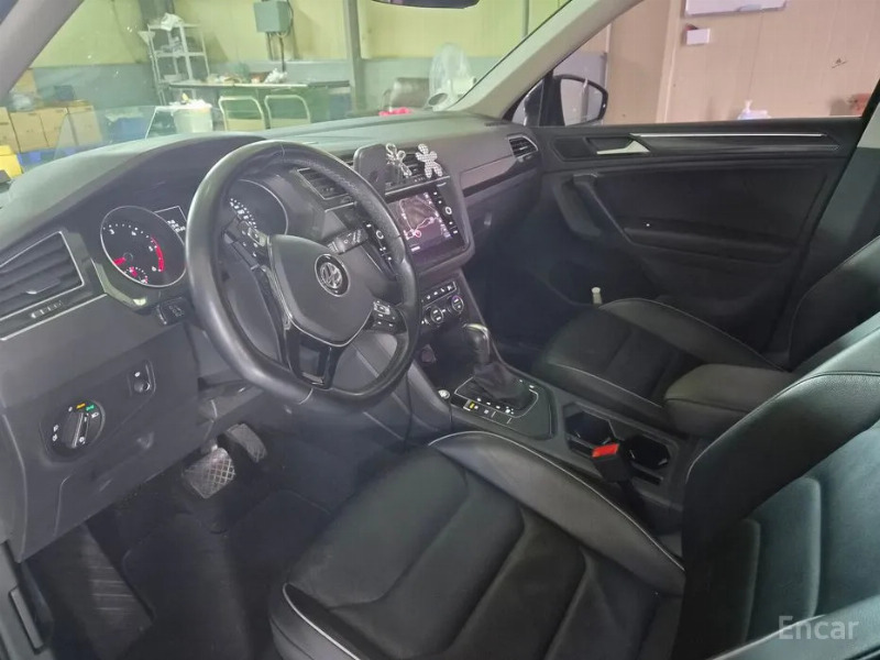 car Volkswagen Tiguan id65044 photo #6