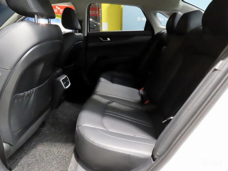 car KIA K5 id65078 photo #7