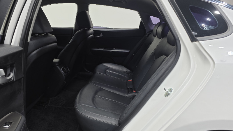 car KIA K5 id65085 photo #12