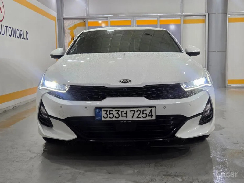 car KIA K5 id65088 main photo