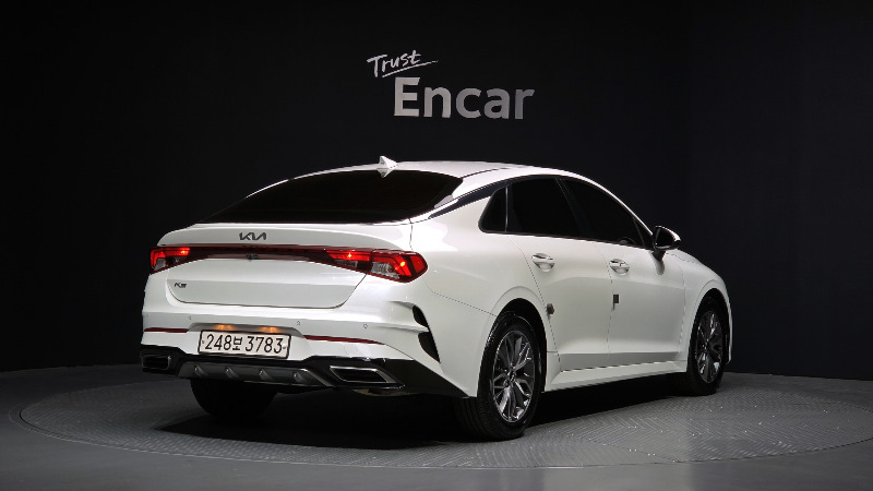 car KIA K5 id65116 photo #2