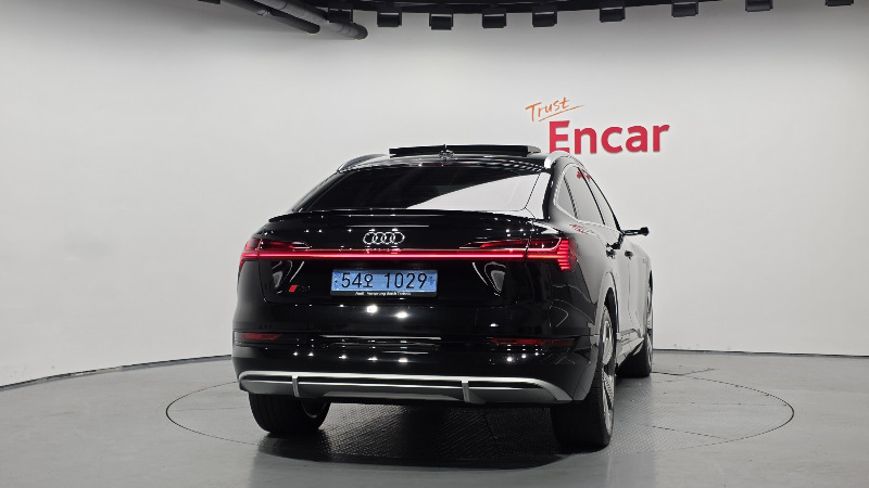 car Audi e-tron id65199 photo #4