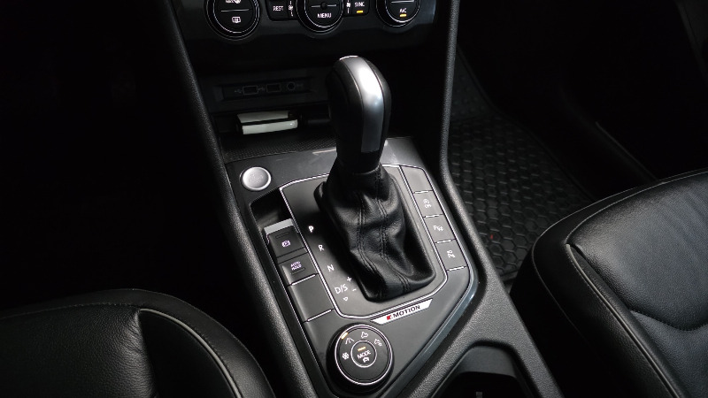 car Volkswagen Tiguan id65216 photo #9
