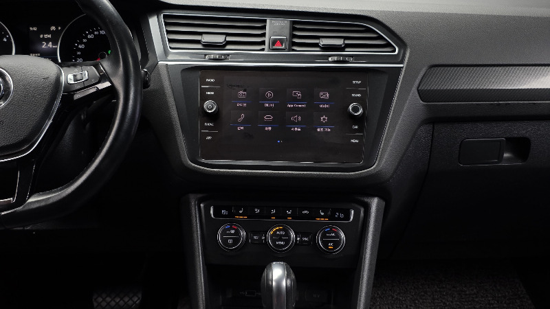 car Volkswagen Tiguan id65218 photo #12