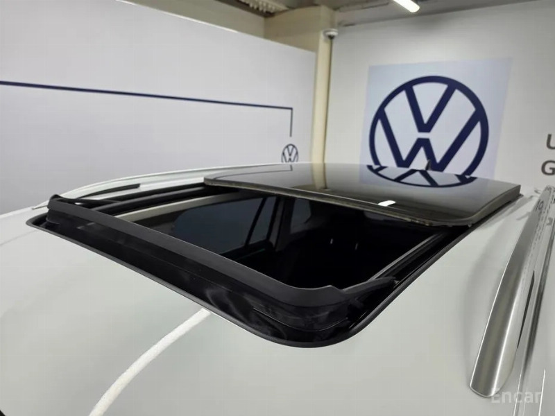 car Volkswagen Tiguan id65227 photo #11