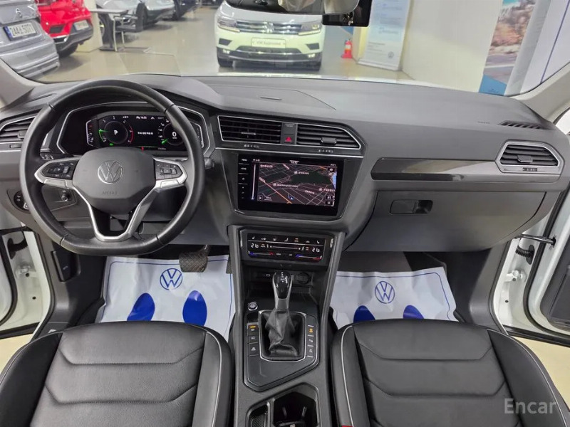 car Volkswagen Tiguan id65227 photo #7