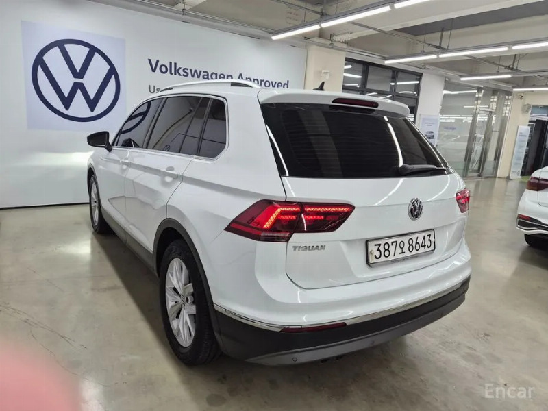 car Volkswagen Tiguan id65228 photo #17