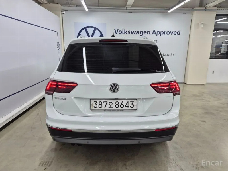 car Volkswagen Tiguan id65228 photo #4