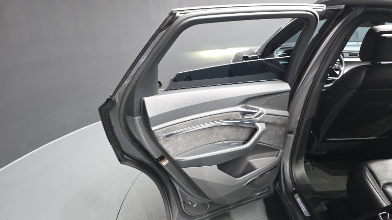 car Audi e-tron id65244 photo #25
