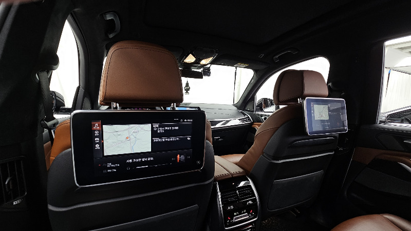 car BMW X7 id65321 photo #28