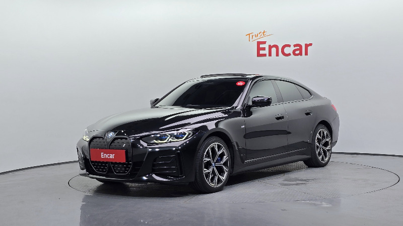car BMW i4 id65329 main photo