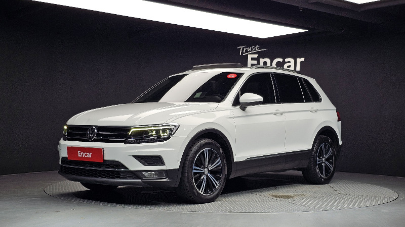 car Volkswagen Tiguan id65347 main photo