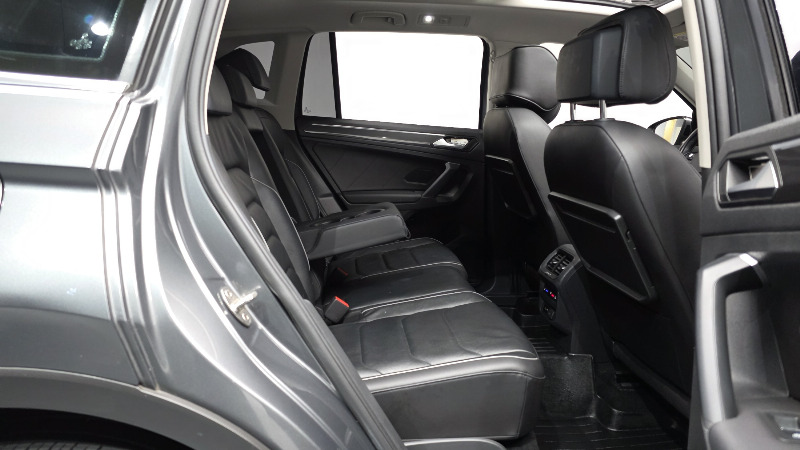 car Volkswagen Tiguan id65351 photo #11