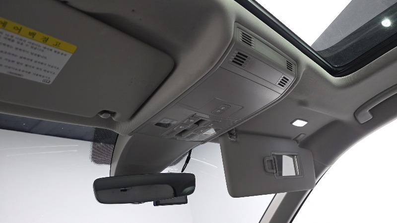 car Volkswagen Tiguan id65351 photo #28