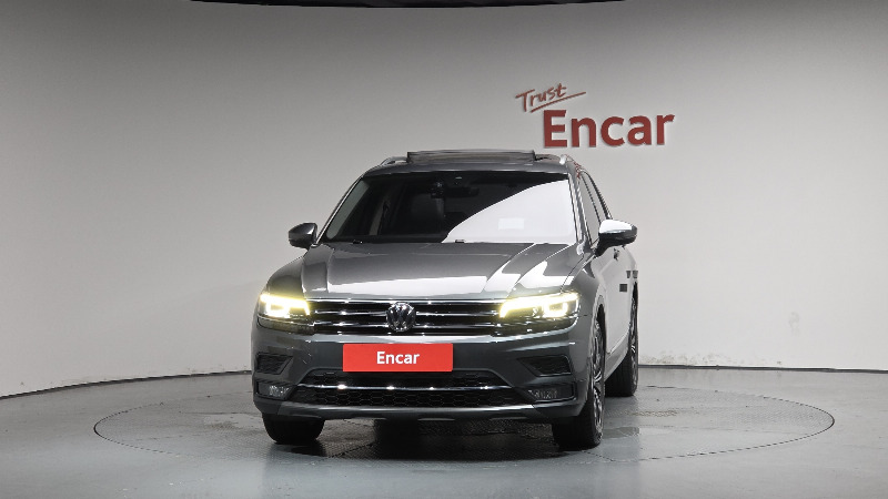 car Volkswagen Tiguan id65351 photo #3