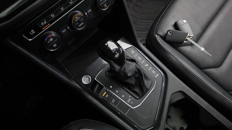 car Volkswagen Tiguan id65351 photo #9