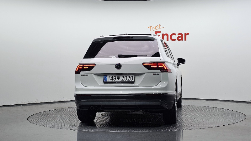 car Volkswagen Tiguan id65356 photo #4
