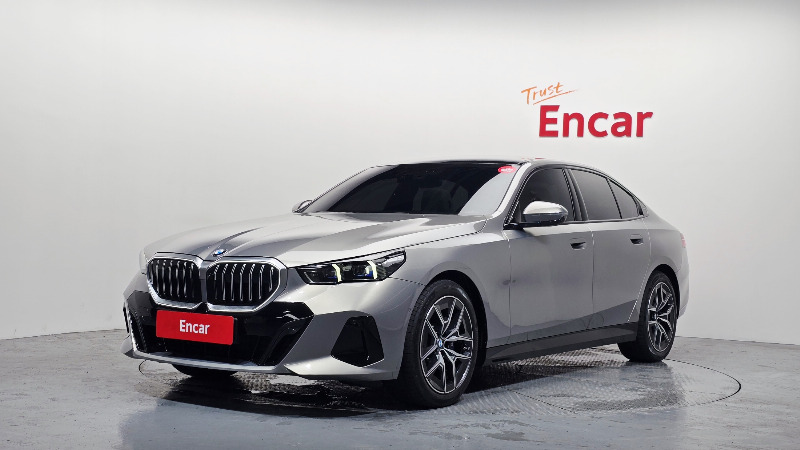 car BMW 5 Series id65362 main photo